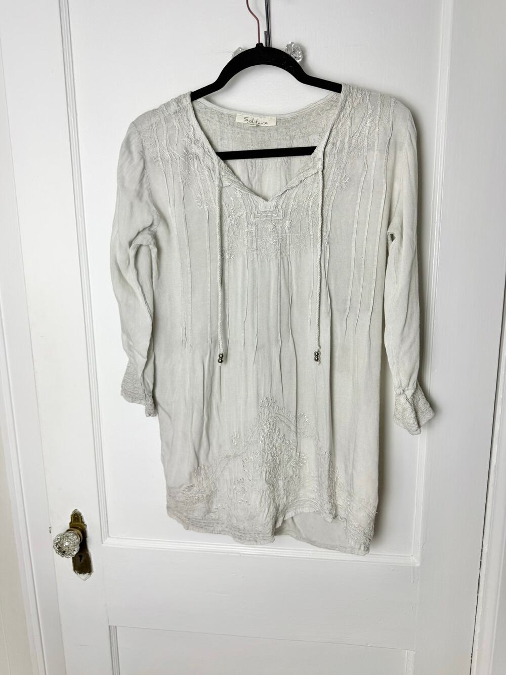 Solitaire Embroidered Tunic Top S Gray Rayon Boho Romantic Cottagecore Blouse